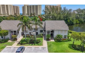 2104 Fairway Drive, Jupiter, FL 33477 - MLS#B26029080