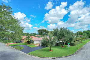8235 5th Street, Coral Springs, FL 33071 - MLS#B26029101