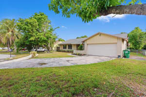 9315 170th Lane, Palmetto Bay, FL 33157 - MLS#B26029120