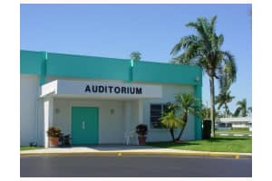 2556 Dudley Dr Drive, West Palm Beach, FL 33415 - MLS#B26029127