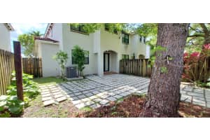 3720 69th Avenue, Miami, FL 33155 - MLS#B26029161