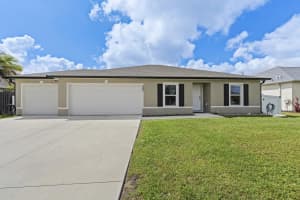 380 Donna Terrace, Port Saint Lucie, FL 34984 - MLS#B26029179