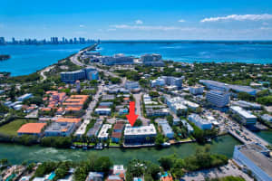 4011 Meridian Avenue, Miami Beach, FL 33140 - MLS#B26029293