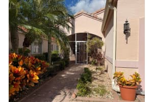 633 Whitfield Way, Port Saint Lucie, FL 34986 - MLS#B26029353