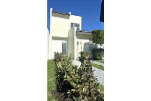 4300 10th Court, Hialeah, FL 33012 - MLS#B26029404