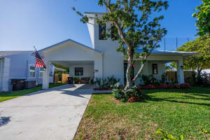 740 Winters, West Palm Beach, FL 33405, West Palm Beach, FL 33405 - MLS#B26029417