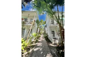 901 Meridian Avenue, Miami Beach, FL 33139 - MLS#B26029435