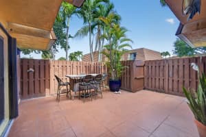 825 Center Street, Jupiter, FL 33458 Sold 06/02/26