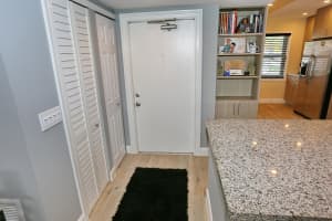 6550 Oriole Boulevard, Delray Beach, FL 33446 - MLS#B26029466