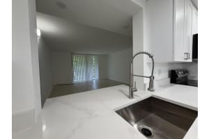 5220 Las Verdes Circle, Delray Beach, FL 33484 - MLS#B26029487