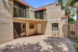 4260 Village Drive, Delray Beach, FL 33445 - MLS#B26029503
