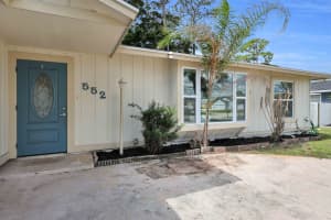 552 Eyerly Avenue, Port Saint Lucie, FL 34983 - MLS#B26029505