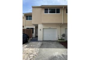 8244 Nw 9th Street 5, Plantation, Fl 33324, Plantation