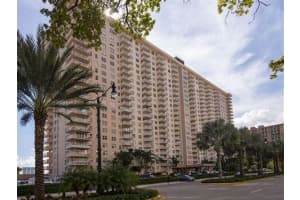 250 174th Street, Sunny Isles Beach, FL 33160 - MLS#B26029523