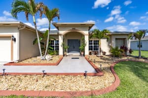 4230 Bachman Street, Port St Lucie, FL 34953 - MLS#B26029546