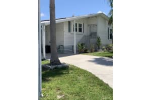 9 Universidad Ln, Port St. Lucie, FL 34952, - MLS#B26029561