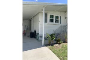 9 Universidad Ln, Port St. Lucie, FL 34952, - MLS#B26029561