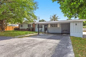 1729 Congress Avenue, Palm Springs, FL 33461 - MLS#B26029582