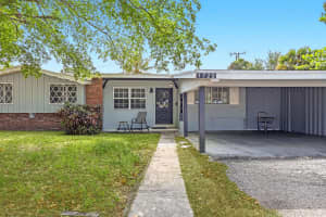 1729 Congress Avenue, Palm Springs, FL 33461 - MLS#B26029582