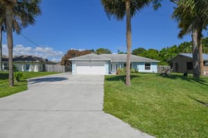 5805 Cassia Dr, Fort Pierce, FL 34982, - MLS#B26029587