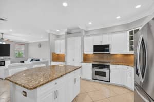 2214 Ridgewood Circle, Royal Palm Beach, FL 33411 - MLS#B26029611