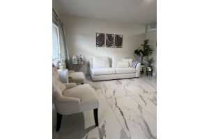 900 10th Terrace, Hallandale Beach, FL 33009 - MLS#B26029628