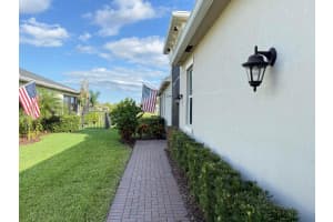 12845 Lake Fern Circle, Port Saint Lucie, FL 34987 - MLS#B26029635