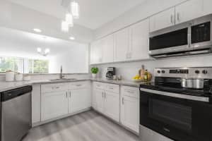 2208 Cypress Bend Drive, Pompano Beach, FL 33069 - MLS#B26029701
