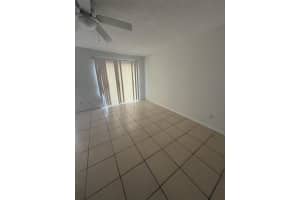 633 Executive Center Drive, West Palm Beach, FL 33401 - MLS#B26029738