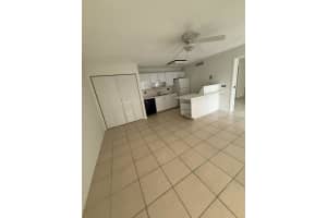 633 Executive Center Drive, West Palm Beach, FL 33401 - MLS#B26029738