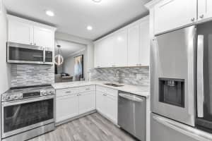 118 Lake Constance Drive, West Palm Beach, FL 33411 - MLS#B26029762