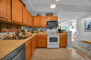 568 7th Square, Vero Beach, FL 32962 - MLS#B26029826