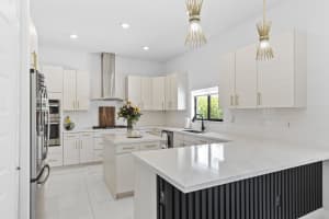10855 Passage Way, Parkland, FL 33076 - MLS#B26029882