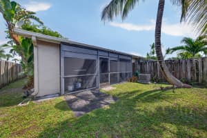 1036 Lakes Drive, Pompano Beach, FL 33064 - MLS#B26029985