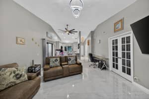 1036 Lakes Drive, Pompano Beach, FL 33064 - MLS#B26029985