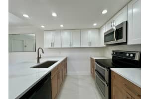9148 23rd Street, Davie, FL 33324 - MLS#B26030002