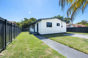1522 41st Street, Miami, FL 33142 - MLS#B26030113
