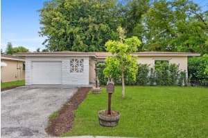 901 49th Street, Deerfield Beach, FL 33064 - MLS#B26030118