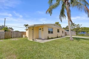 5740 38th Street, Davie, FL 33314 - MLS#B26030122