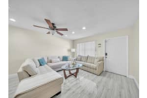 9867 Riverside Drive, Coral Springs, FL 33071 - MLS#B26030175