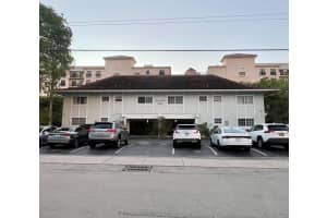 2404 Ne 33rd Avenue 12, Fort Lauderdale, Fl 33305, Fort Lauderdale