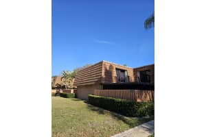 209 Charter Way, West Palm Beach, Fl 33407, West Palm Beach