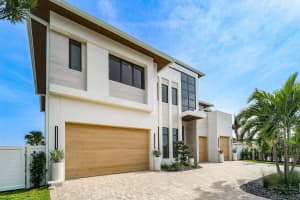 748 72nd Street, Boca Raton, FL 33487 - MLS#B26030294