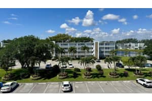 1044 Cambridge C, Deerfield Beach, FL 33442, Deerfield Beach, FL 33442 - MLS#B26030362