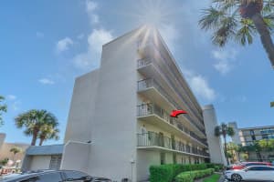 17 Royal Palm Way, Boca Raton, FL 33432 - MLS#B26030466