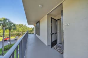 17 Royal Palm Way, Boca Raton, FL 33432 - MLS#B26030466