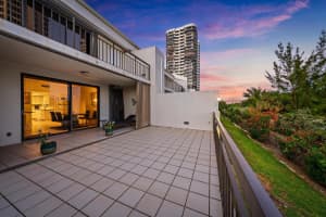3970 Ocean Drive, Singer Island, FL 33404 - MLS#B26030469