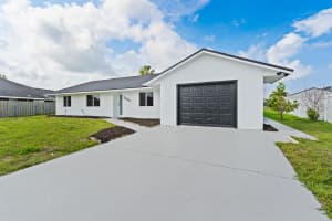 2674 Monterrey Lane, Port Saint Lucie, FL 34953 - MLS#B26030484