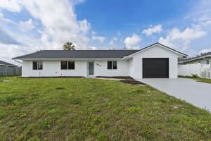 2674 Monterrey Lane, Port Saint Lucie, FL 34953 - MLS#B26030484
