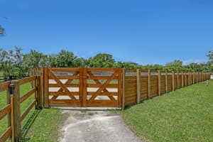 15560 46th Ln Lane, Wellington, FL 33414 - MLS#B26030557